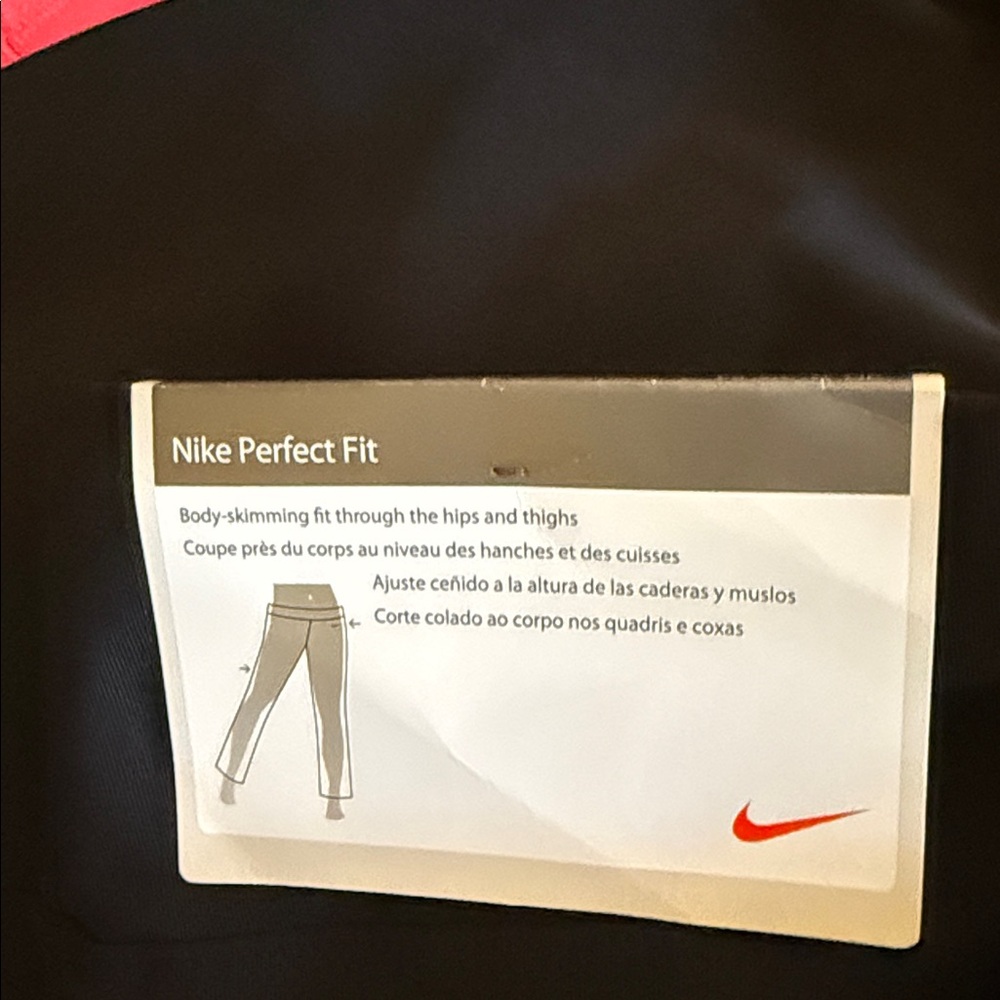 NWT Nike Black Performance Trousers size Large - Picture 3 of 3